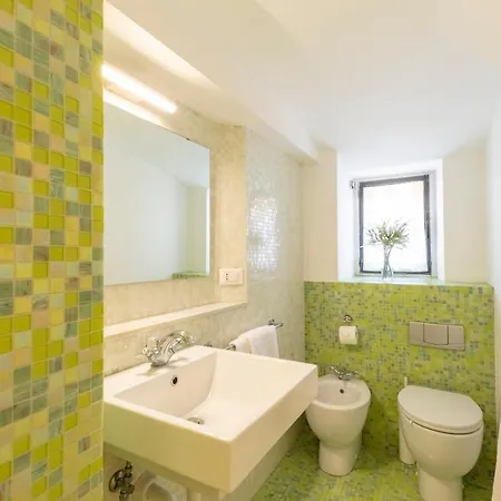 Delightful Flat Few Steps From The Colosseum Apartment