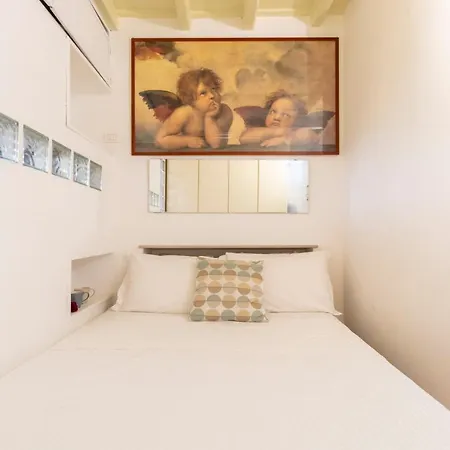 Daire Delightful Flat Few Steps From The Colosseum